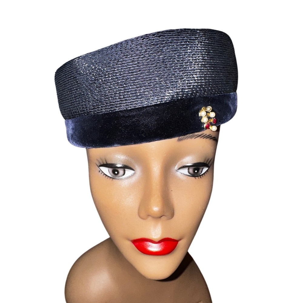 Vintage Green Room Millinery Bloomingdales Navy Velvet Straw Pillbox Hat Brooch‎